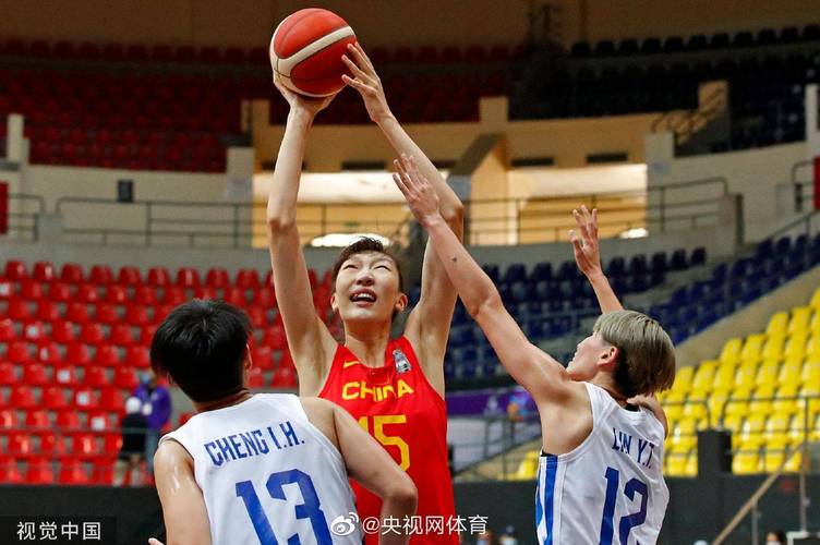 ẩn Trung